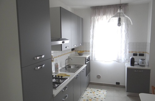 Martinsicuro Apartment | Cozy Apartment by the Sea with Spa and Hot Tub Amenities