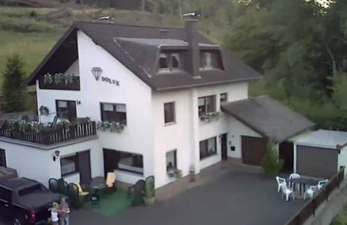 Muerlenbach House | Discover Appartement Vulkaaneifel Zolder with Pool & Lake Views