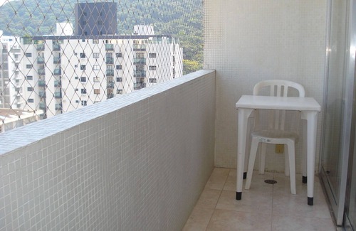 Pitangueiras Apartment | Oceanfront Apartment Steps from the Beach - Guest Rated 9.6