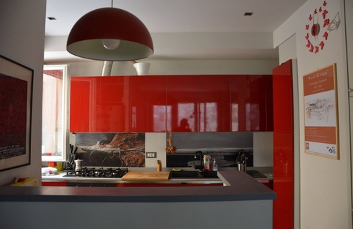 Centro Storico Apartment | Inviting 2-Bedroom Apartment in PALAZZO SAN MATTEO