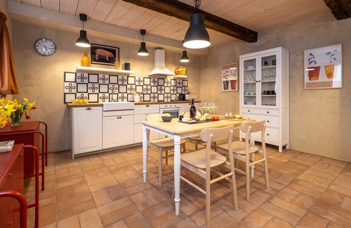 Cressa Apartment | Spacious Loft Apartment with Garden at Farmhouse Resort