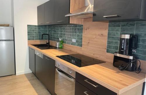 Espelette Apartment | Large Apartment with Mountain View in Espelette