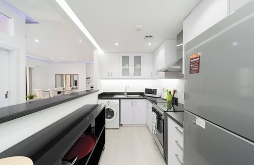 Dubai Marina Apartment | Exceptional Dubai JBR Beachfront Apartment with Stunning Views