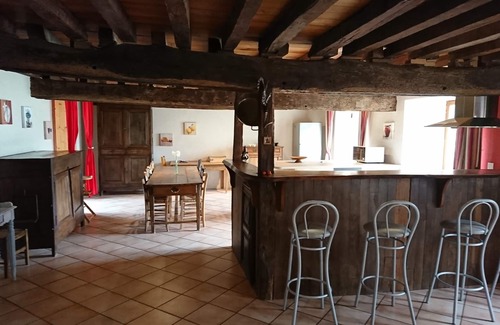 Maxent House | Relaxing Farmhouse Retreat in Brocéliande with Spa & Hot Tub
