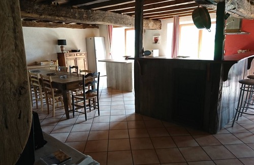 Maxent House | Relaxing Farmhouse Retreat in Brocéliande with Spa & Hot Tub