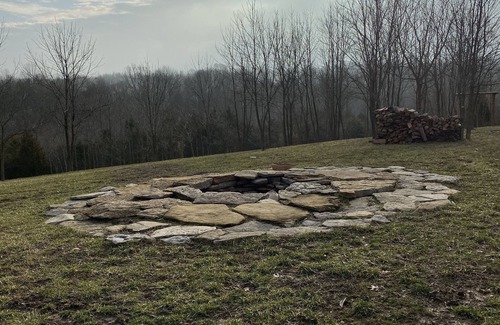 Chaplin Cabin | Stylish Barn Retreat Near Bourbon Trail & Keenland