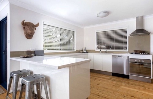 Manyana House | Inviting Beach House Steps from 2 Beautiful Beaches