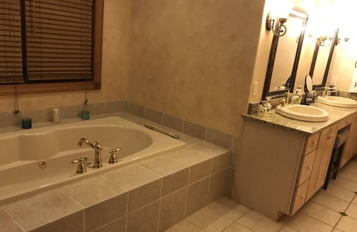 Pewaukee House | Spacious Home Steps from Pewaukee Lake with Full Kitchen