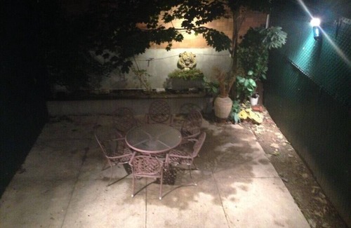Harlem Apartment | Top-Rated Garden Studio with Kitchen in New York City