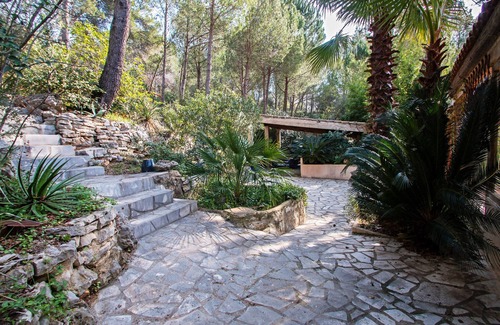 Montferrier-sur-Lez Villa | Charming Bucolic Villa with Pool, Ideal for Families