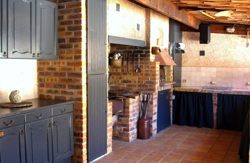 Lorgues Villa | Spacious Villa for 8-16 Guests with Private Pool & More
