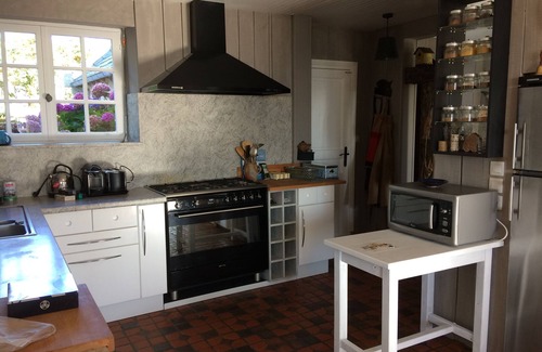 Plouarzel House | Family Retreat with Oceanfront Views and High Guest Ratings