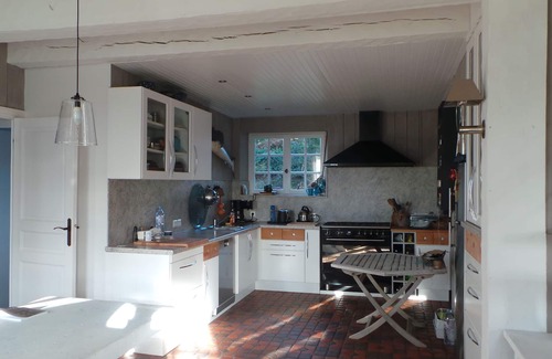 Plouarzel House | Family Retreat with Oceanfront Views and High Guest Ratings