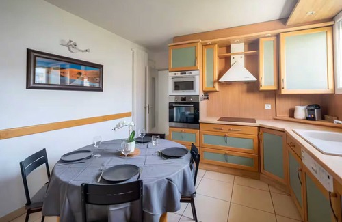 Antigone Apartment | Large city center apartment