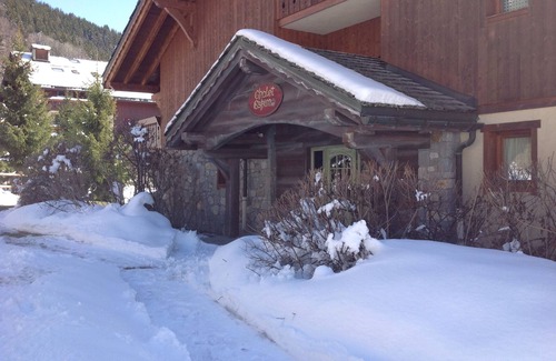 Meribel Centre Apartment | Comfortable Apartment with Easy Access to the Slopes