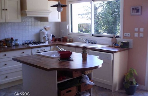 Moelan-sur-Mer House | Inviting House with Pool & Ocean View near Pont Aven Beaches