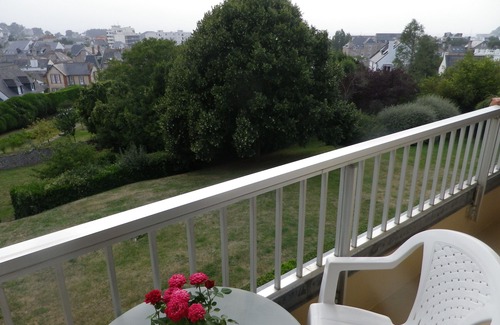 Erquy Apartment | Cozy 2-Room Apartment with Ocean View in Erquy, Rated 9.6