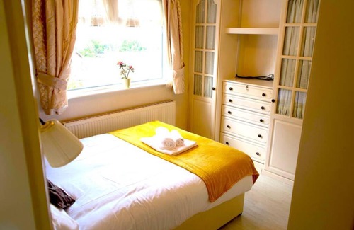 Smethwick House | Comfortable 4-Bedroom Birmingham House with Free Parking