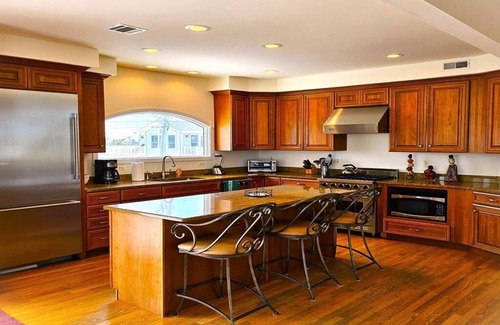 Loveladies House | Contemporary Ocean Side Home with Private Pool & Spa