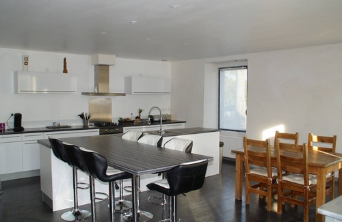 Cepie House | Inviting Country House for 10 with Private Pool & Pets Welcome