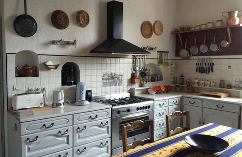 Accolay House | Impressive Country House with Pool & Spa - 9.6/10 Rated