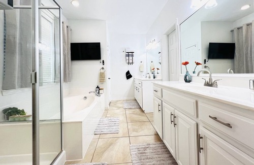 Allen House | Cozy Home with Kitchen & Child-Friendly Amenities