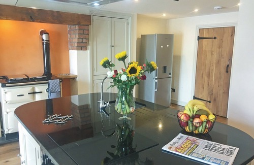 Llangammarch Wells Cottage | Family-Friendly Retreat with Enclosed Garden for Pets
