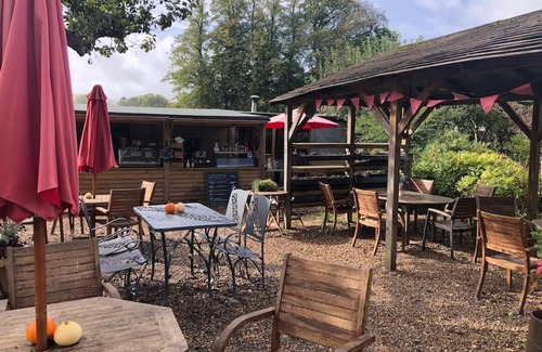Vobster Villa | Spacious Pet-Friendly Cottage in Babington, Somerset