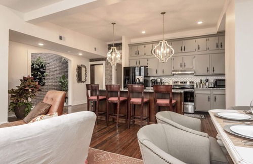 Winchester Condo | Artist's Loft in Downtown: Family-Friendly with Kitchen
