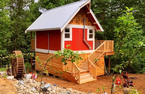 Snohomish House | Large Estate Venue 2 hot tubs 2 treehouses