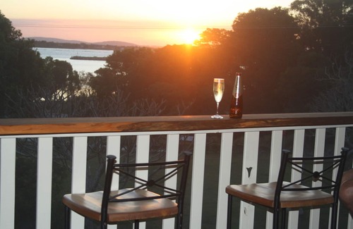 Iluka House | Family-Friendly Home with Pool and Ocean Views - Rated 9.8