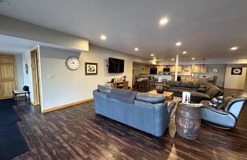 Harshaw House | Large, Family-Friendly Lake Home, On Snowmobile/ATV Trails, W/D, Firepit