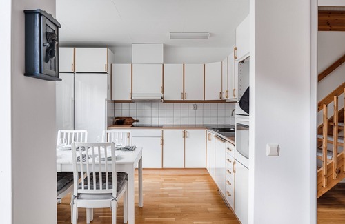 Uppsala House | Family Retreat by the Forest with Spa and Hot Tub