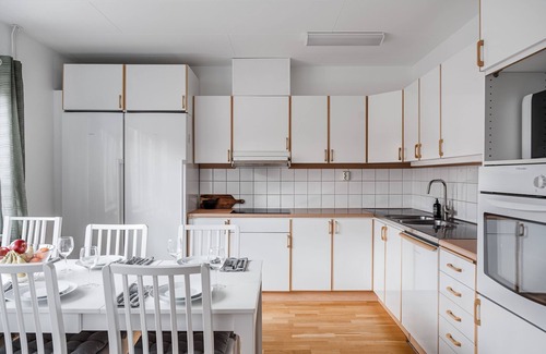 Uppsala House | Family Retreat by the Forest with Spa and Hot Tub