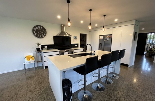 Rewa House | Family-Friendly Home with Perfect Guest Rating of 10/10