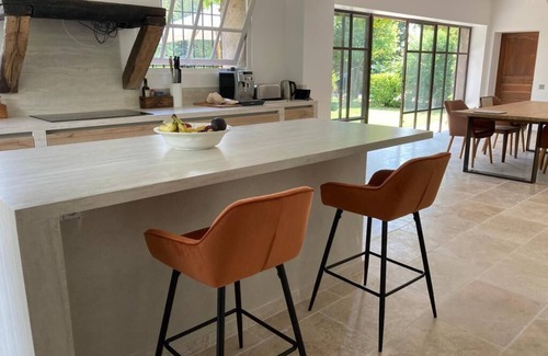 Peymeinade Villa | Family-Friendly Home with Pool and AC in Bedrooms