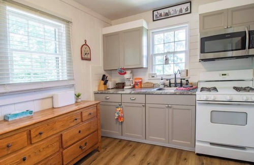 Columbia House | Large family home w dinning by Lindsey Wilson