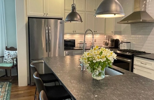 Athens House | Spacious Five Points Home Near Sanford Stadium with Ocean View