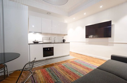 Quartier du Gros-Caillou Apartment | Prime Location Flat Steps from Eiffel Tower - Guest Rated 10/10