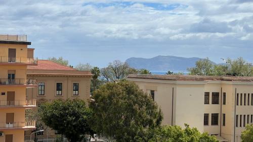 Corso dei Mille - Sant'Erasmo Apartment | Spacious Flat Near Botanical Garden & Central Station