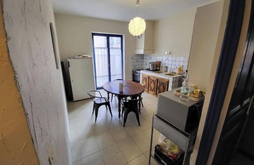 Tain-l'Hermitage House | Well-Equipped Family Home with Wifi, TV, and Billiards