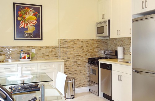 Upper West Side Apartment | Impressive 1 BR Apartment with Washer/Dryer, Steps to Central Park