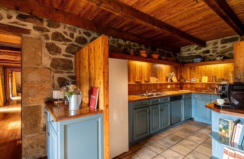 Le Falgoux House | Nature Retreat for 15 with Eco-Friendly Amenities