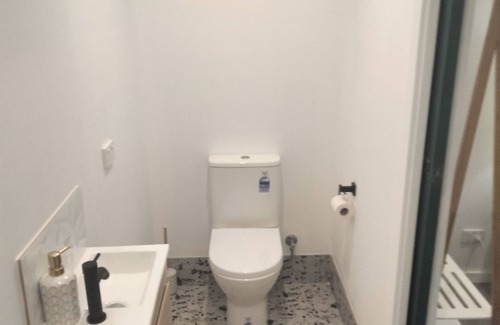 Melville Apartment | Cozy Granny Flat with Kitchenette and Spa Amenities