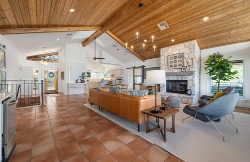 Spicewood House | Scenic Lake House with Grill and Expansive Patios