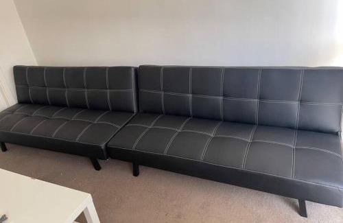 Pasadena House | Spacious Group House: Pet and Child Friendly Amenities