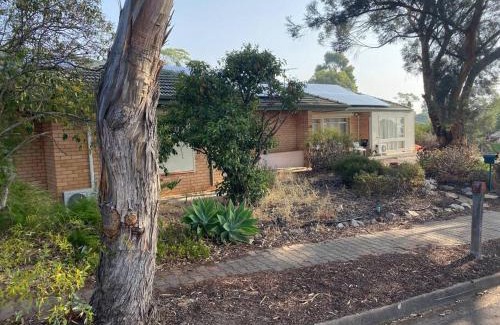 Pasadena House | Spacious Group House: Pet and Child Friendly Amenities