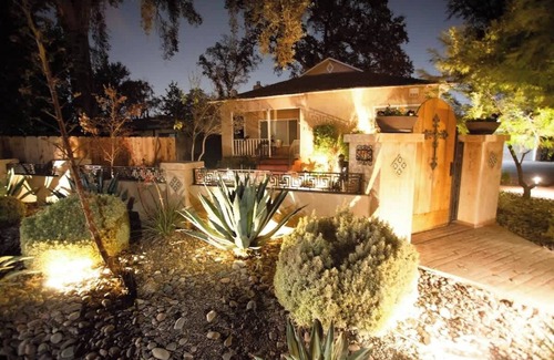 Visalia House | Inviting Sequoia Parks Retreat with Hot Tub & Firepit