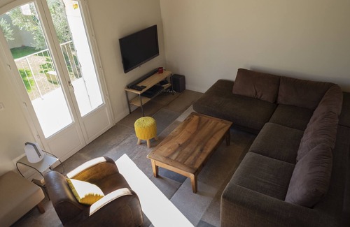 Aureille House | Large heated pool house * in Provence, with dominant views (sleeps 12)