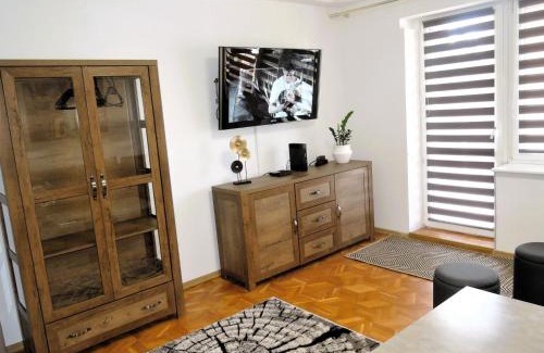 Stepnica Apartment | Spacious Holiday Apartment with Garden in Stepnica